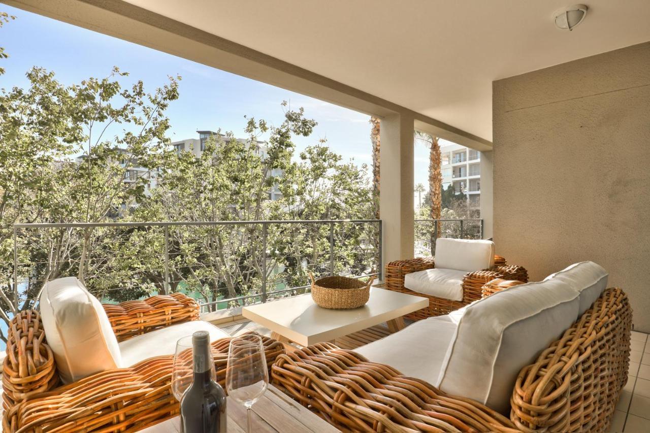 Elegant V&A Waterfront Canal Apartment Cape Town Luaran gambar