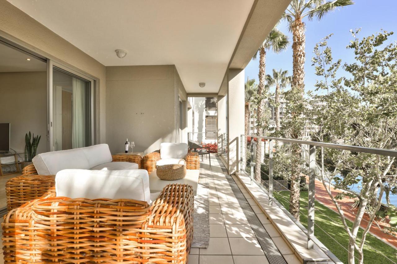 Elegant V&A Waterfront Canal Apartment Cape Town Luaran gambar